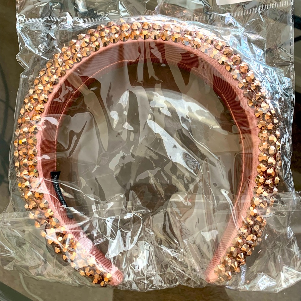 CHARMING RHINESTONE HEADBAND